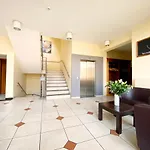 Hotel Gruener Baum Garni