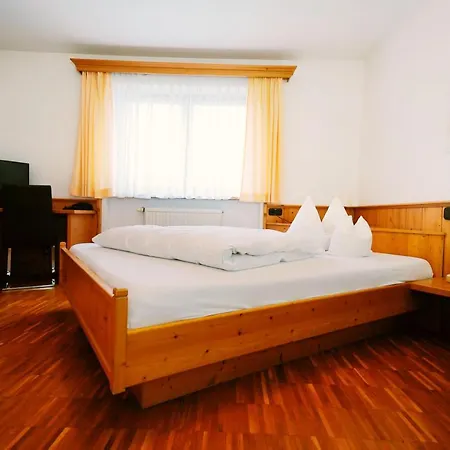 Gruener Baum Garni Hotel Krumbach (Gunzburg)
