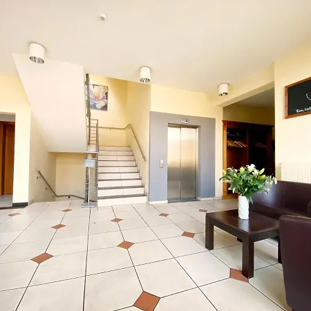 Hotel Gruener Baum Garni